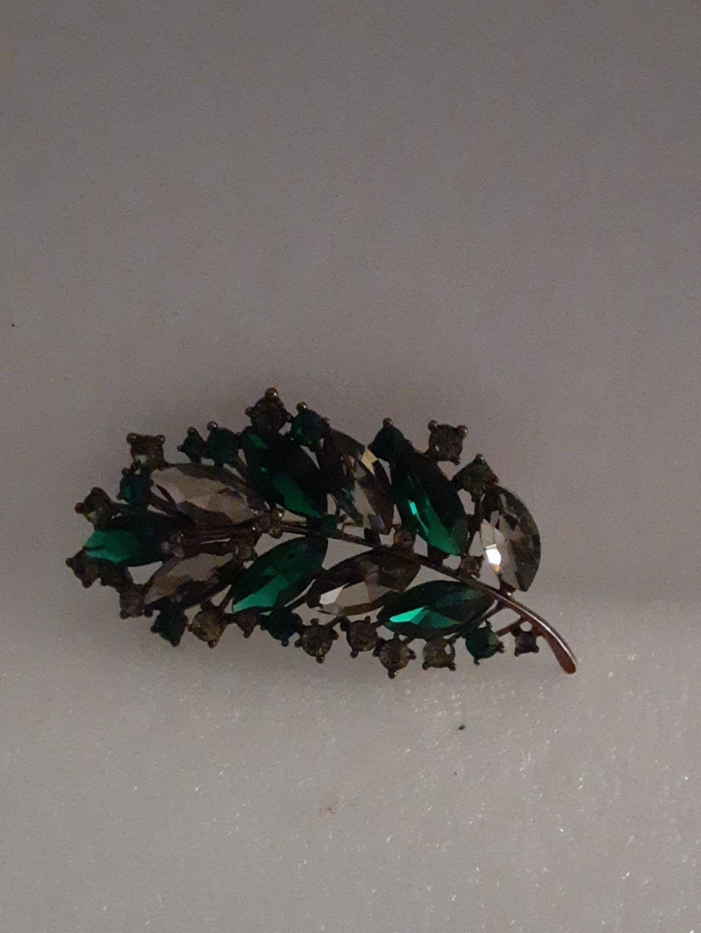 Green Crystal Leaf Brooch - Unbranded